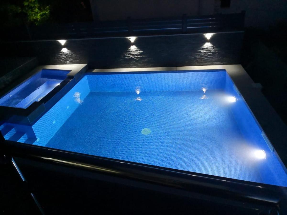 Apartments Blazevic, Heated Pool&Jacuzzi Dramalj Exterior photo