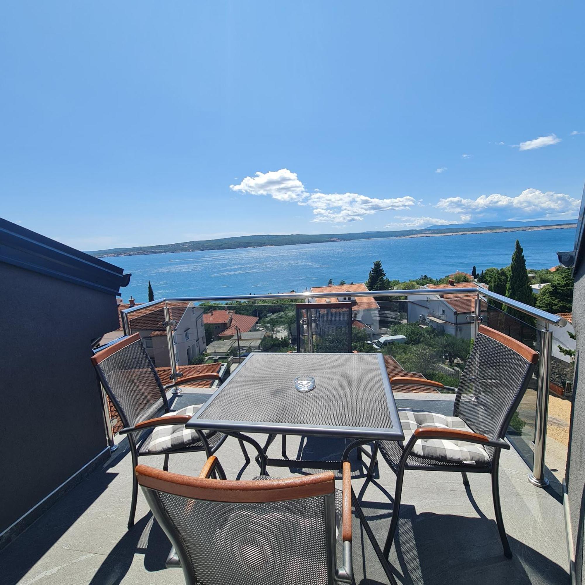 Apartments Blazevic, Heated Pool&Jacuzzi Dramalj Exterior photo